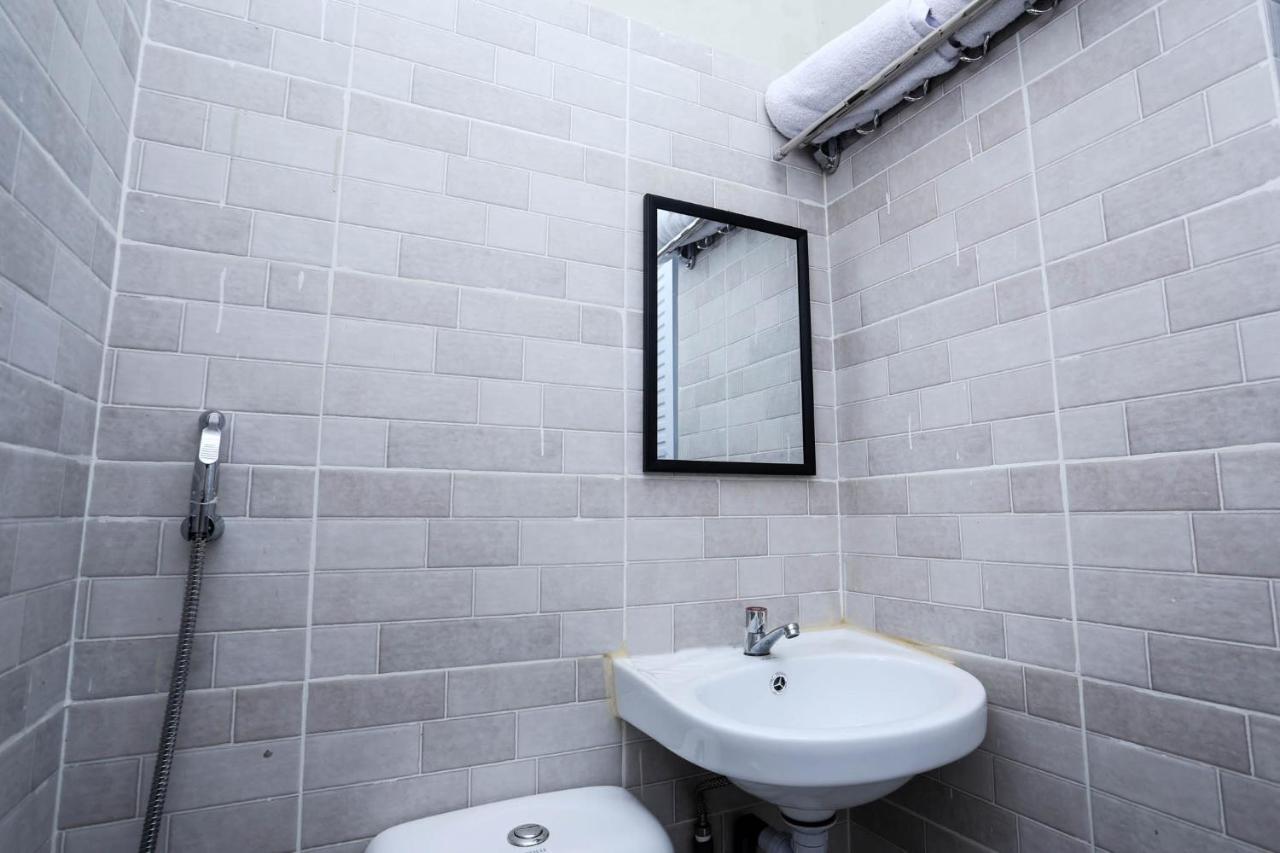Safara Guesthouse Syariah Semarang Luaran gambar